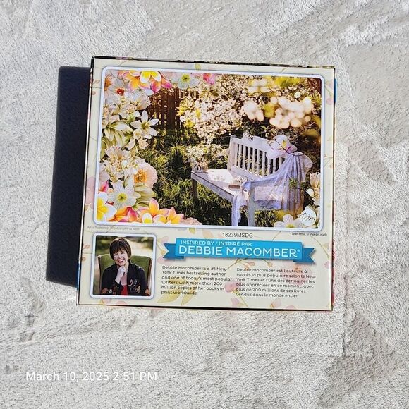 Debbie Macomber 1000 Piece Jigsaw Puzzle Garden Retreat 27" x 19" New Sealed Box - Picture 2 of 3